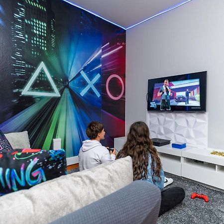 3B Villa Heated Pool Barbecue Games Room Φουνκάλ Εξωτερικό φωτογραφία