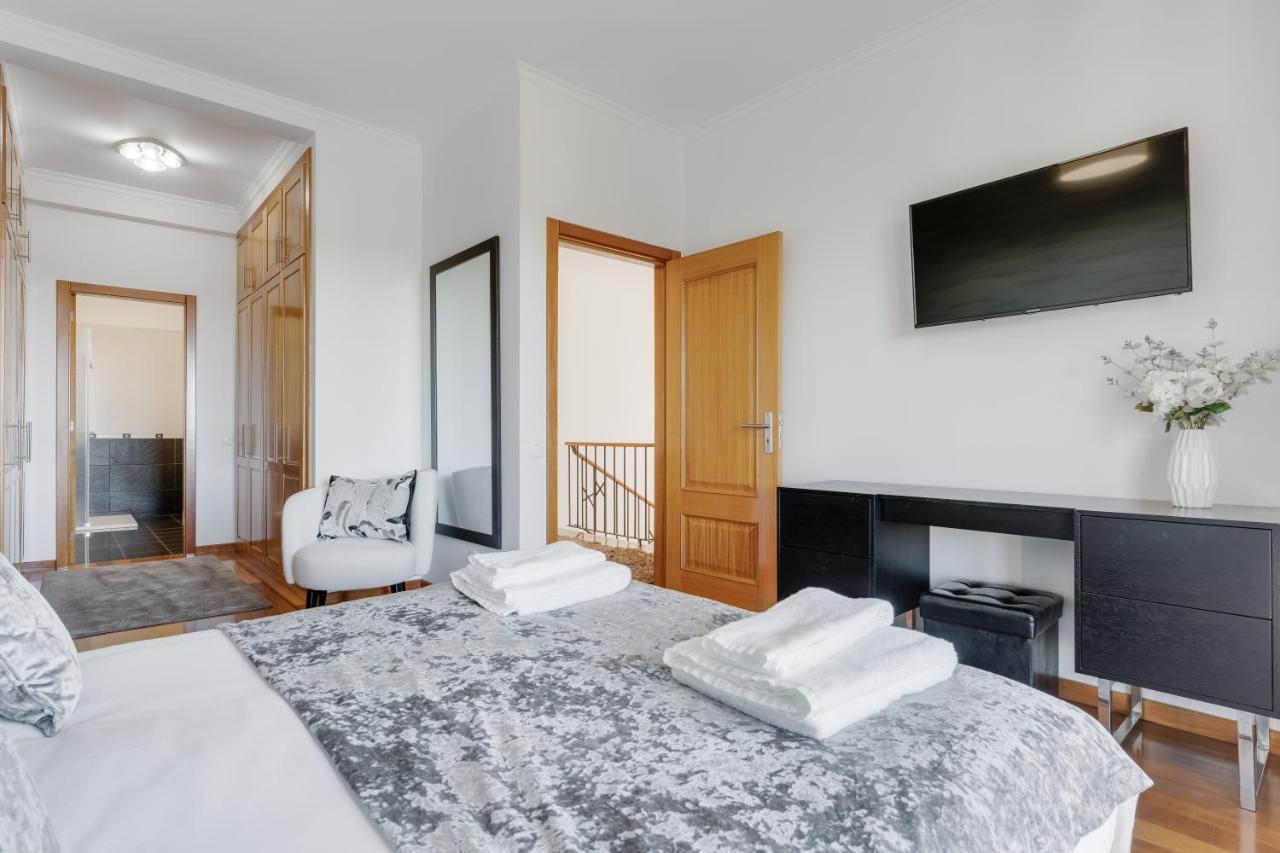 3B Villa Heated Pool Barbecue Games Room Φουνκάλ Εξωτερικό φωτογραφία
